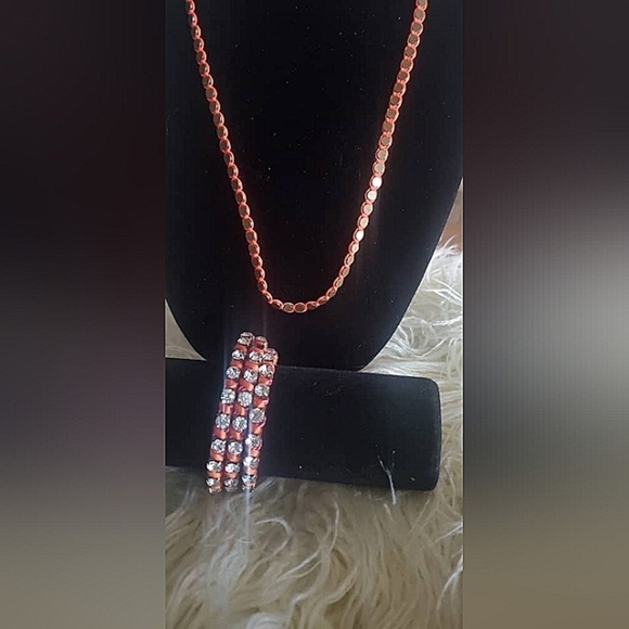 Red and Silver Tone Fashion Magnetic Necklace and Bracelet.🌴 - Picture 8 of 10